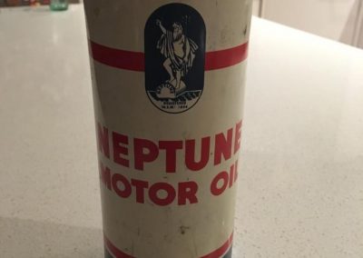 Neptune oil tin